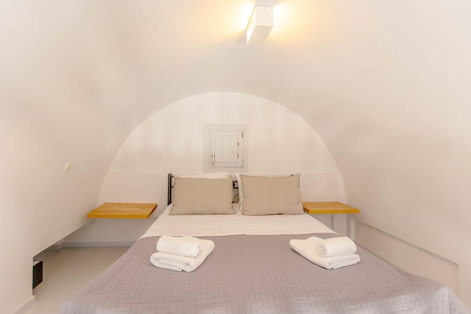 אימרוביגלי Phaos Santorini Suites מראה חיצוני תמונה