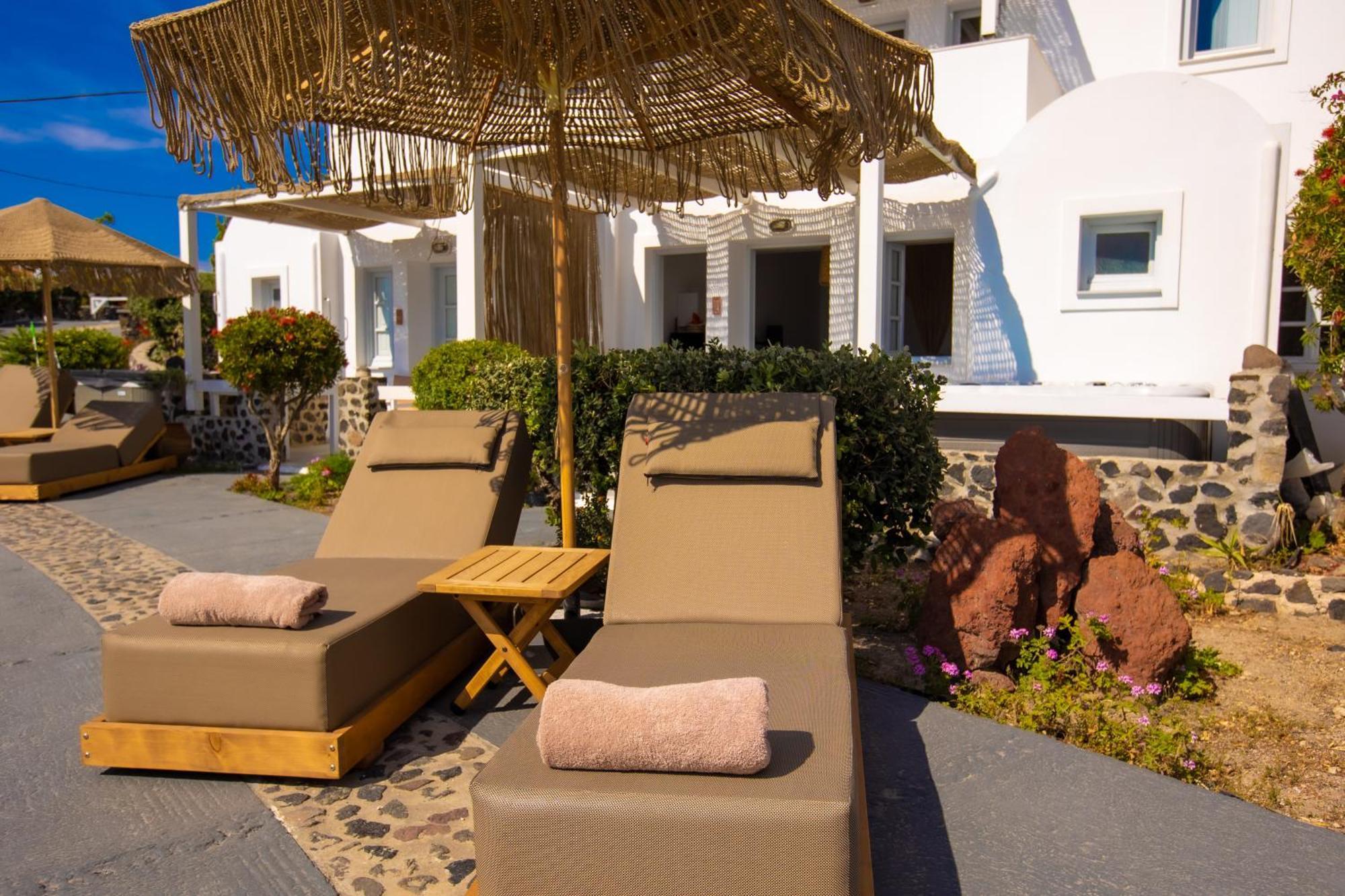 אימרוביגלי Phaos Santorini Suites מראה חיצוני תמונה